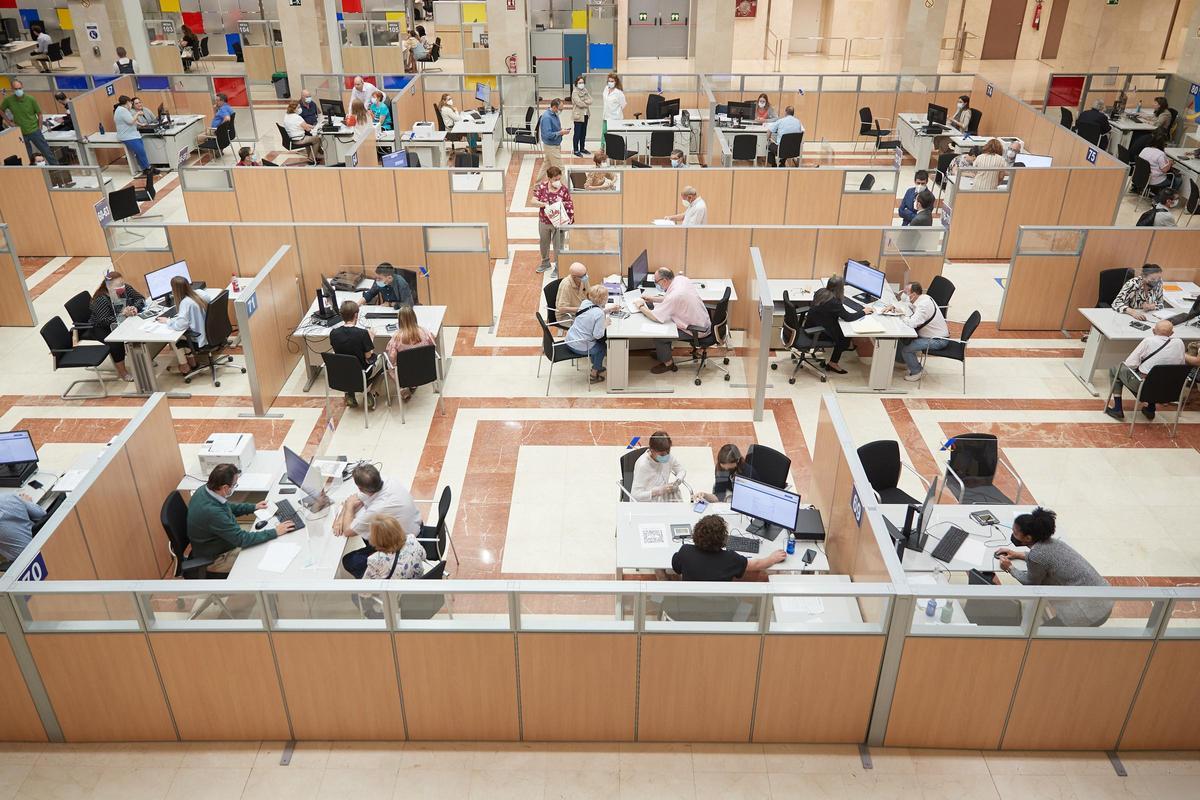 L'Agència Tributària preveu retornar 13.271 milions en la campanya de la renda de 2025