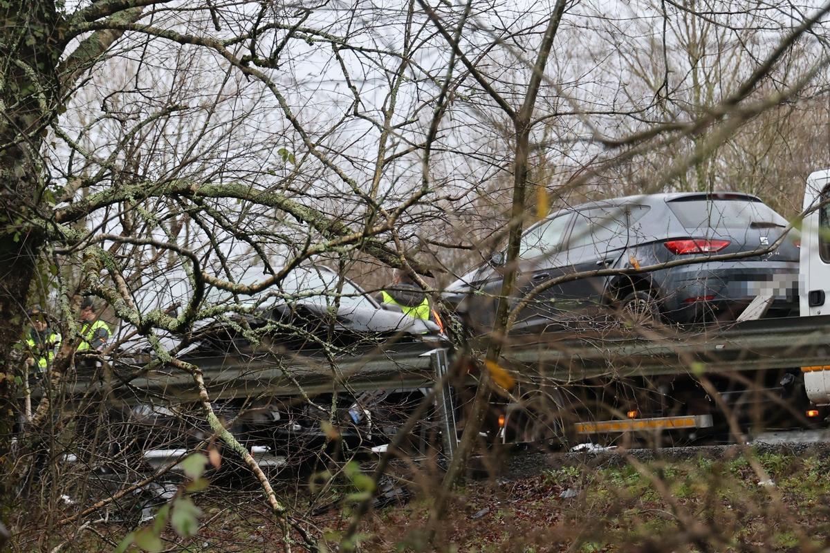 Un accidente múltiple obliga a cortar la AP-9 en sentido Santiago