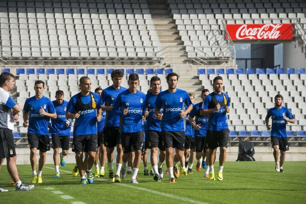 Entrenamiento del Real Oviedo en el Tartiere