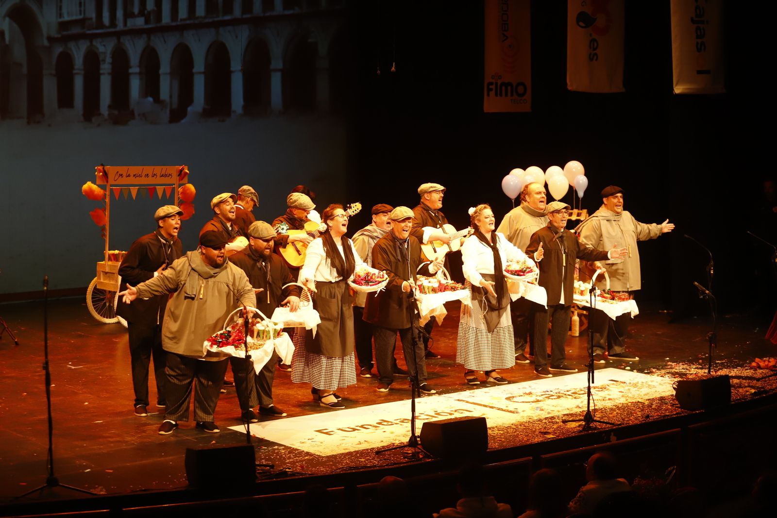 Comparsa Con la Miel en los Labios