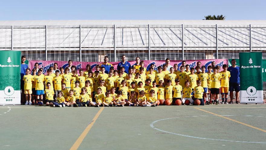 Kyle Kuric y Pablo Aguilar, en el Clínic del Claret