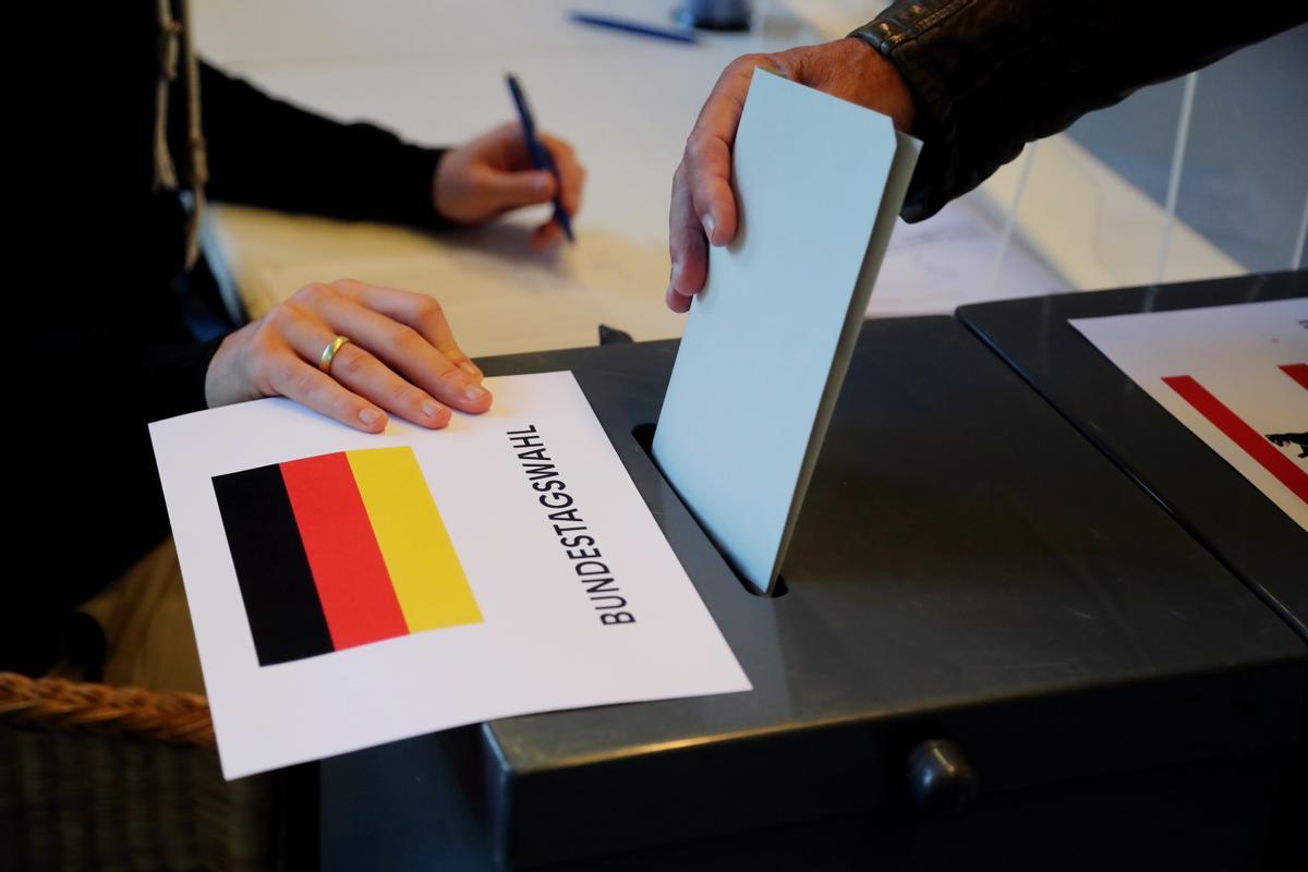 El Bundestag obre el diàleg per elegir el president El Bundestag obre el diàleg per elegir el president
