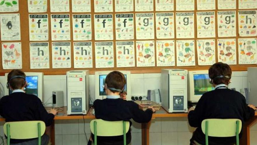 Los colegios gallegos que separan por sexo recurrirán el fallo que anula sus ayudas