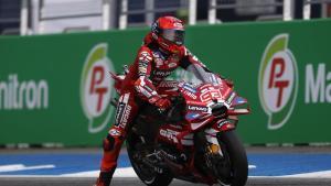 Buriram (Thailand), 27/02/2026.- Spanish MotoGP rider Marc Marquez of Ducati Lenovo Team in action during a practice session for the Motorcycling Grand Prix of Thailand at Chang International Circuit, Buriram province, Thailand, 27 February 2026. (Motociclismo, Tailandia) EFE/EPA/RUNGROJ YONGRIT