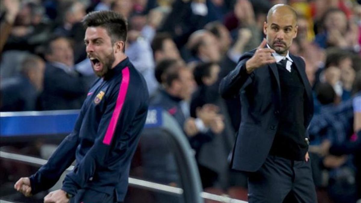 El banquillo del Barça celebró con rabia el gol de Neymar