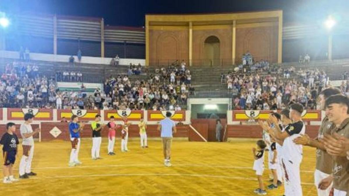 Homenaje a Alberto Álvarez el pasado sábado en la plaza de toros en Ejea de los Caballeros