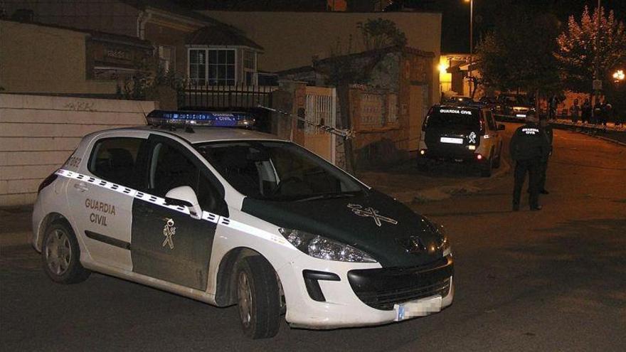 Varios individuos disparan a guardias civiles desde un coche cerca de Madrid