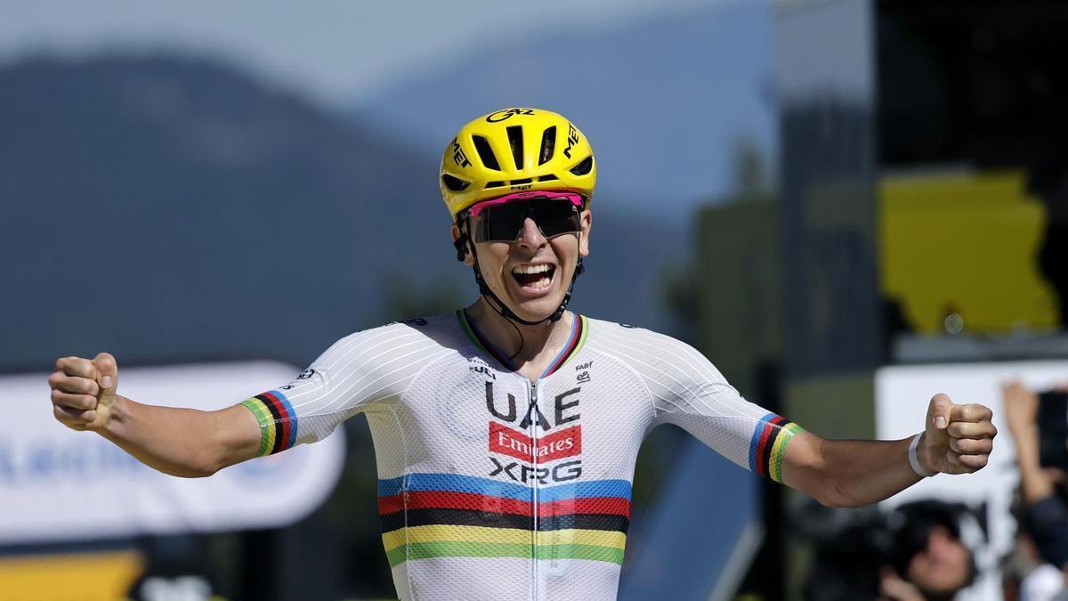 Pogacar entra vencedor en la tercera etapa del Tour de Francia.
