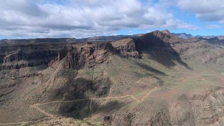 Muere un turista nórdico que hacía senderismo en Fataga