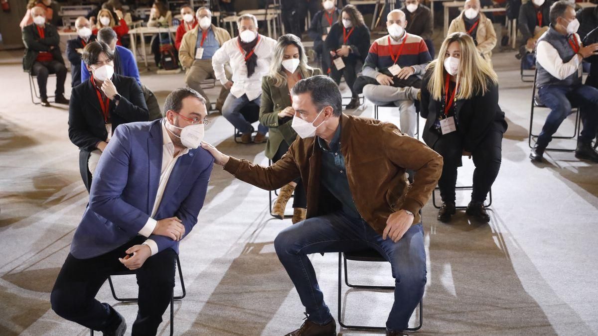 Un momento del acto de Pedro Sánchez en Gijón.