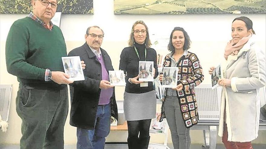 La plataforma CxM dona medio centenar de libros al Hospital de LA RETAMOSA