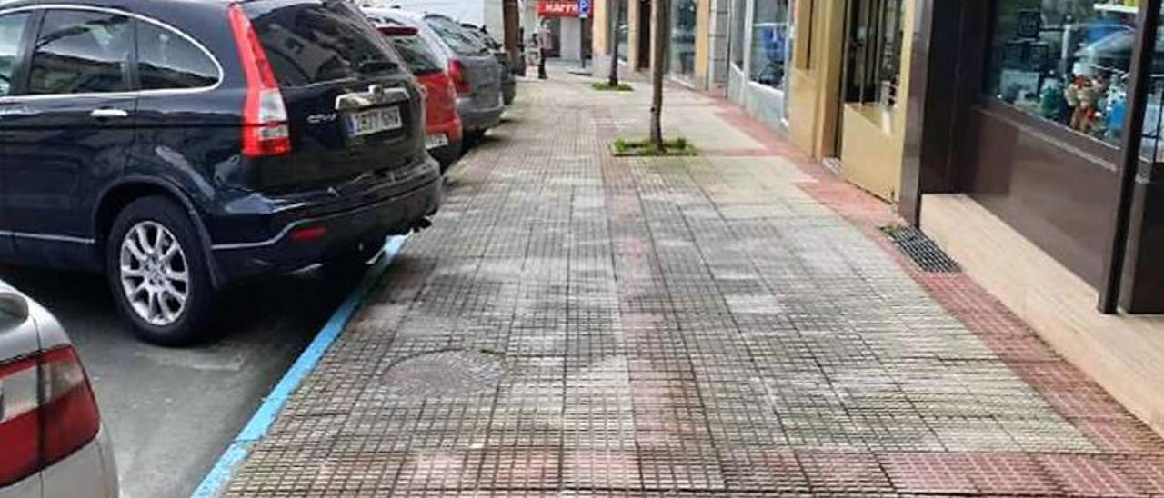 Tramo donde se ubicará la nueva parada, ahora situada al fondo.  | // L.O.