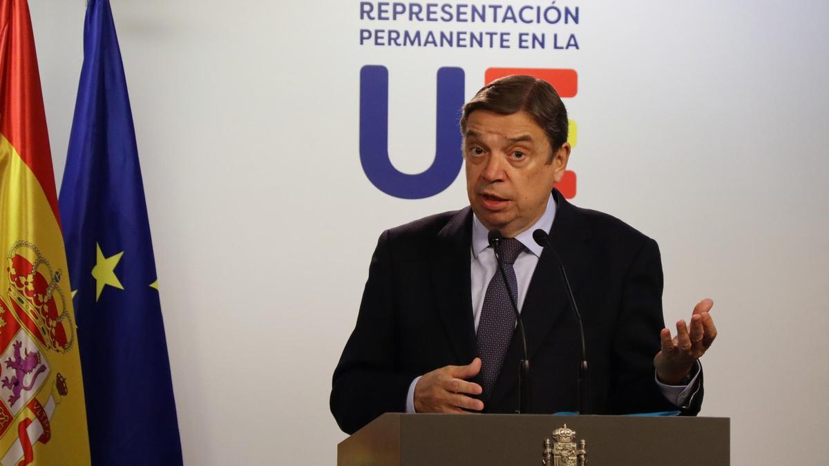 El ministre d'Agricultura, Pesca i Alimentació, Luis Planas, en una roda de premsa des de Brussel·les