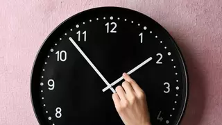 ¿Cambio de hora o resaca horaria?: el fenómeno qué afectará a tu vida personal y profesional el 26 de octubre