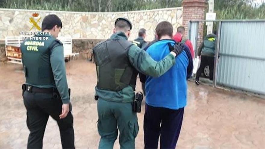 Cae una banda dedicada a introducir hachís por el Estrecho en barcos de recreo