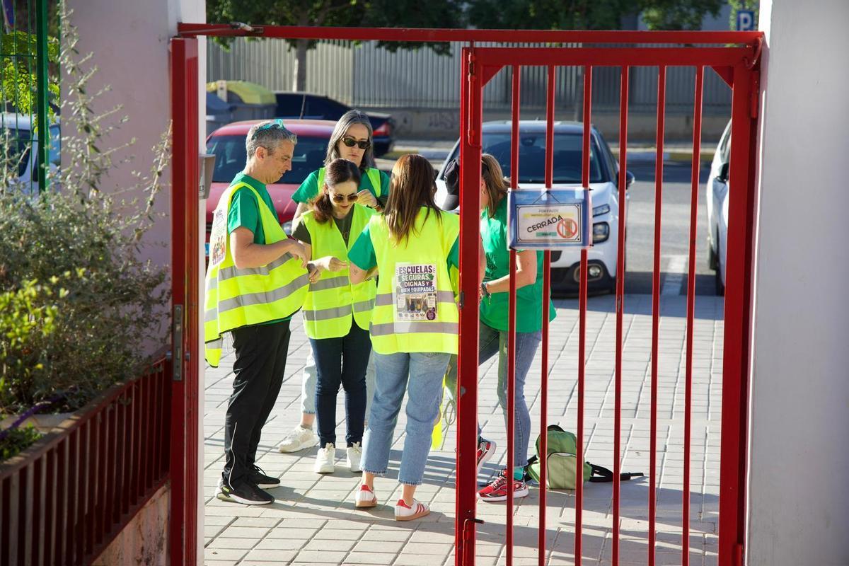 Las aulas del CEIP Monte Benacantil de Alicante durante la primera jornada de huelga.