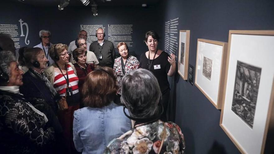 Visitan la muestra sobre el Siglo de Oro