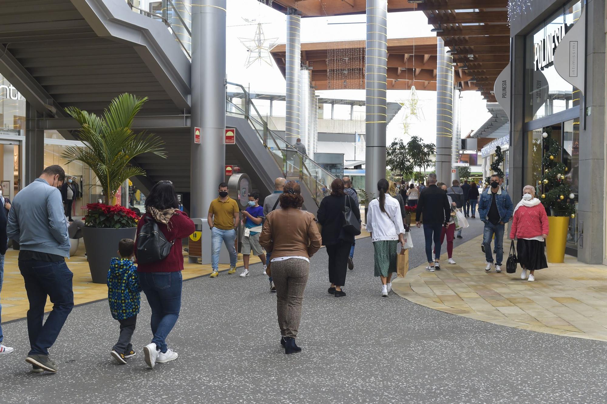 Ambiente en varios centros comerciales de la ciudad