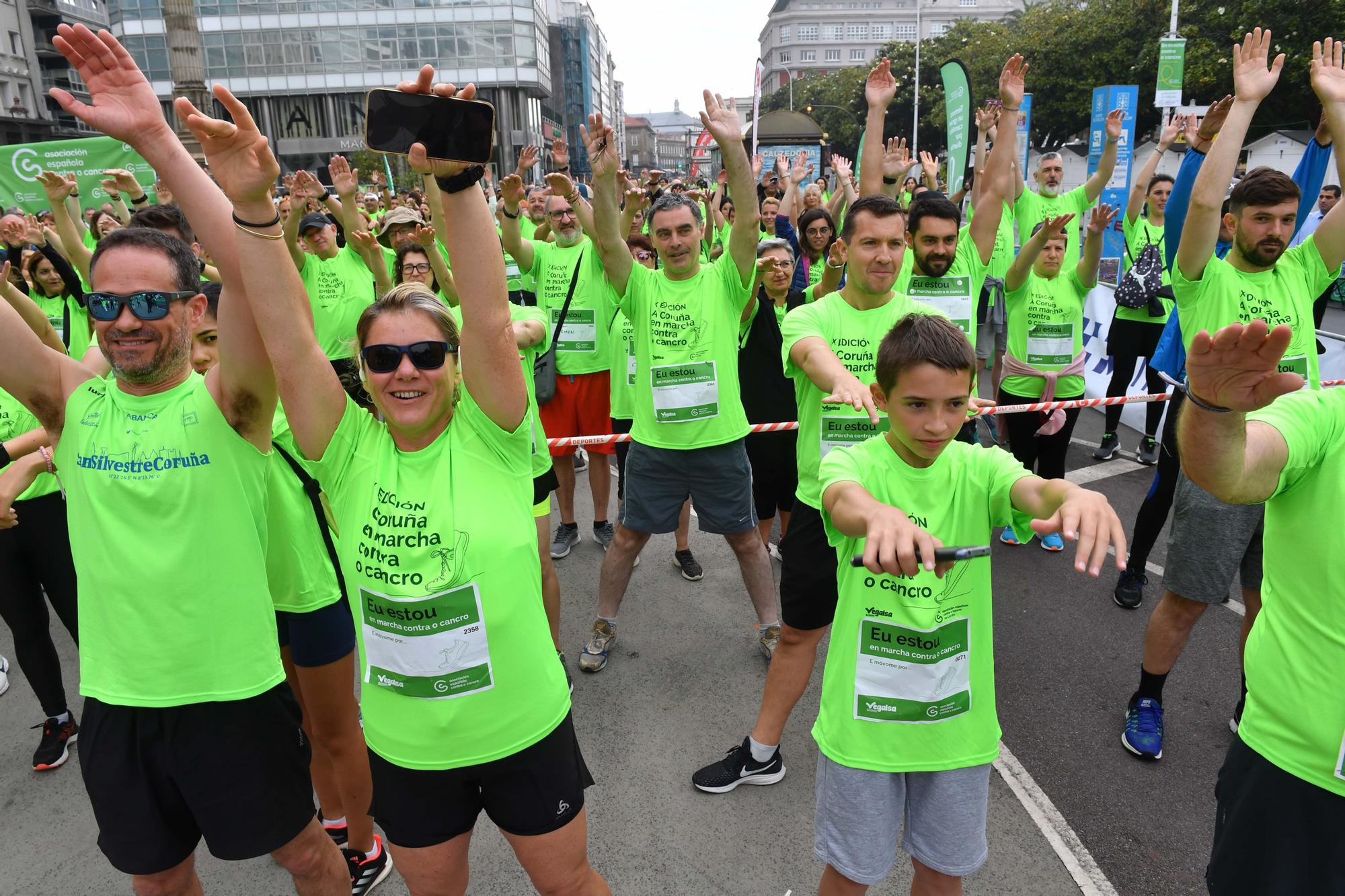 Más de 2.400 participantes en la Andaina Solidaria Contra o Cancro en A Coruña