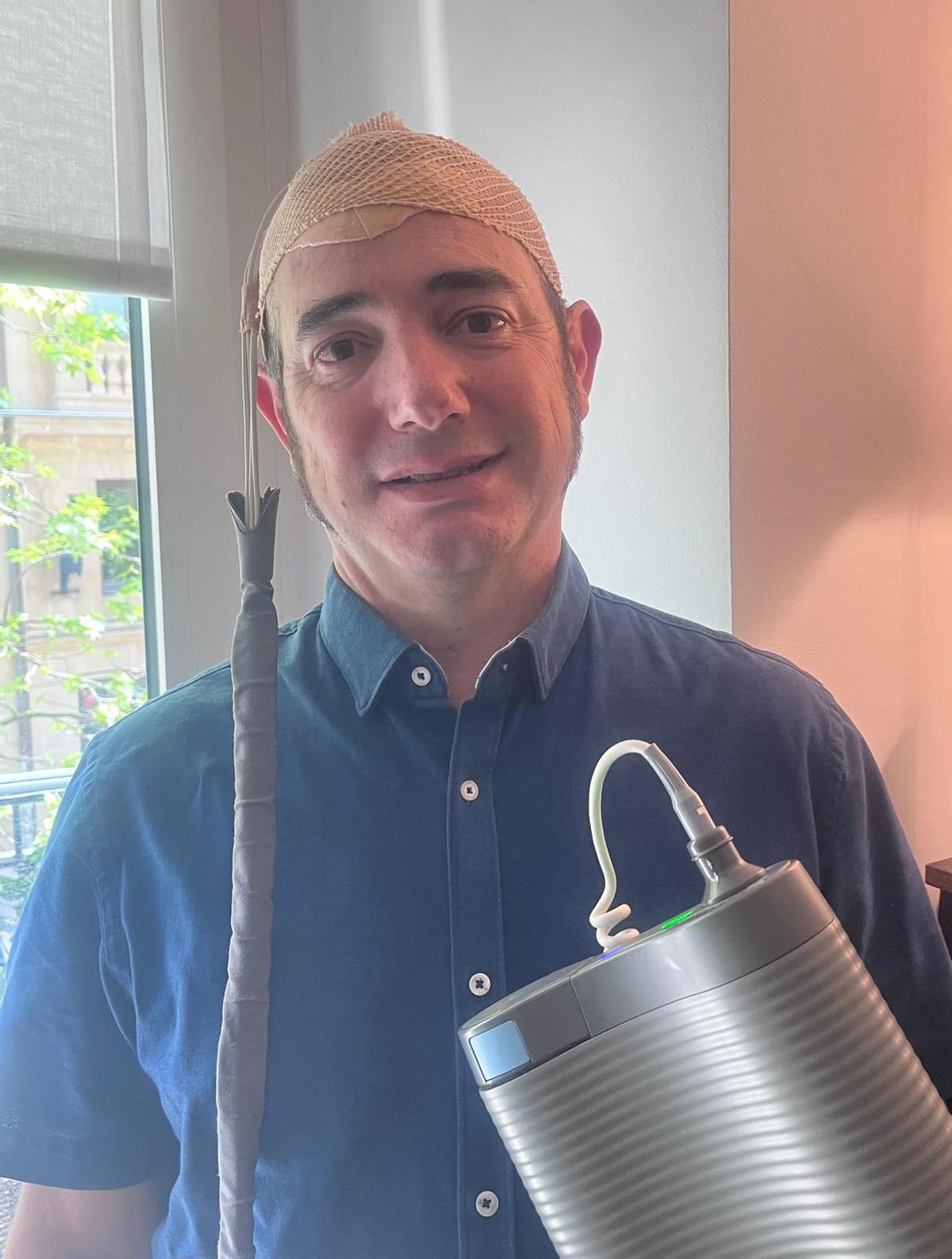 Daniel López con TTFields para tratar su glioblastoma, el cáncer cerebral más agresivo