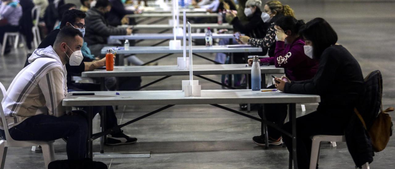 Fotografia d’arxiu dels exàmens de la Junta Qualificadora a València