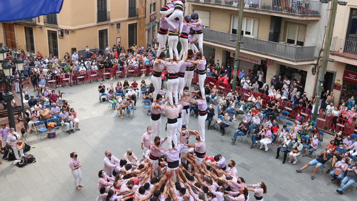 5 de 7 de los Minyons de Terrassa en su vuelta a las plazas tras un parón de dos años por la pandemia