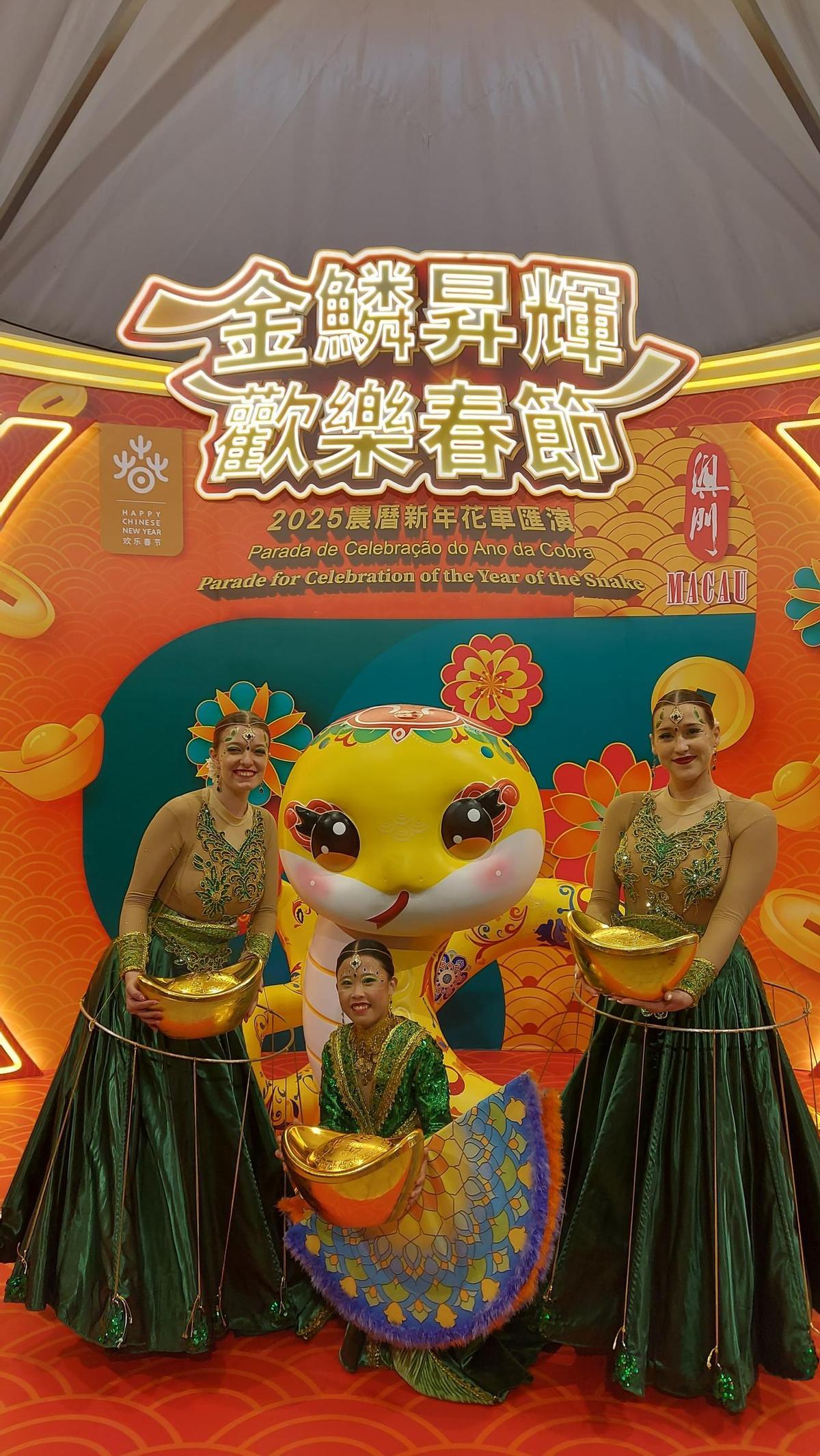 Bailarinas de Masters Ballet en un viaje internacional de la compañía.