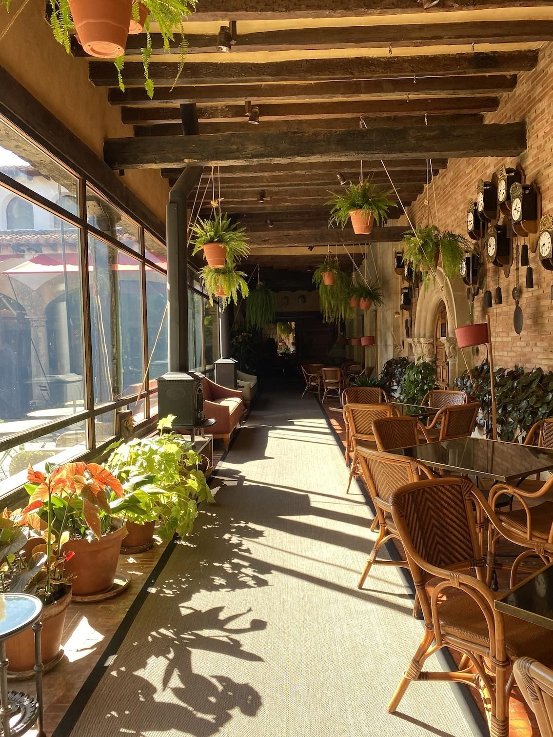 No hay rincón malo en este hotel restaurante de la carretera de Burgos.