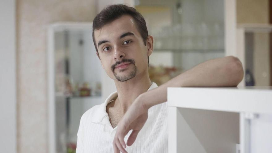 Carlos Burguera, graduado en Medicina con 21 años: "Muchas personas con altas capacidades nunca llegan a brillar porque su potencial pasa desapercibido y no se incentiva"