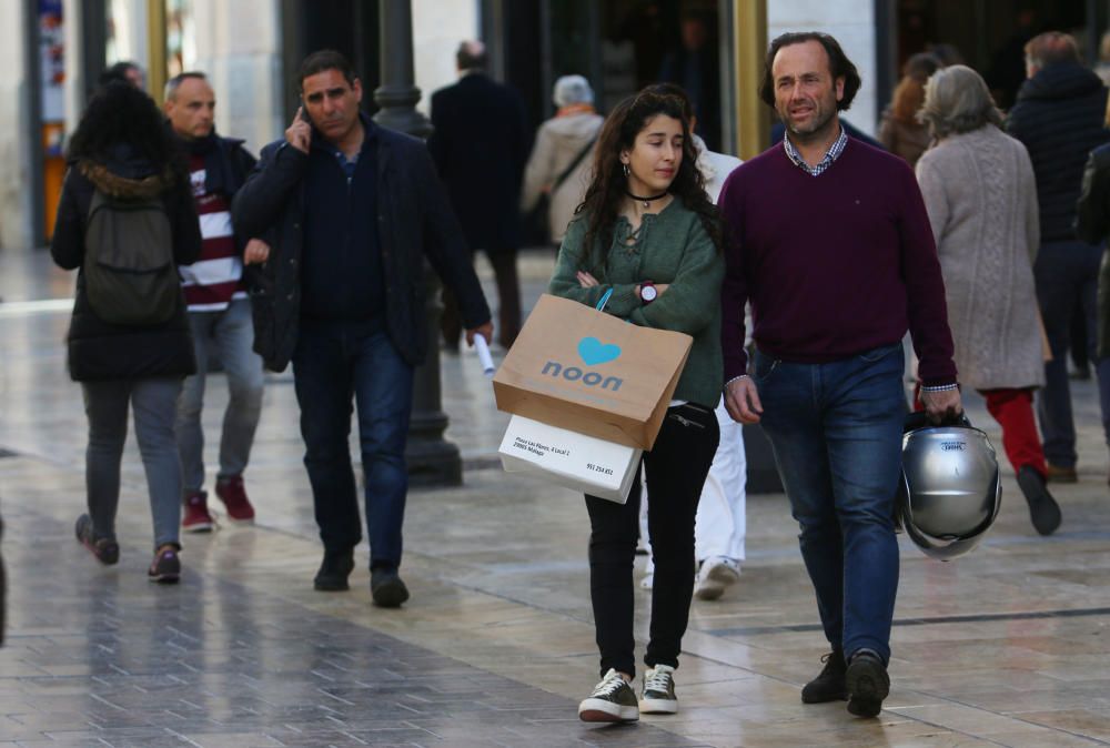 Primer día de las rebajas de enero en Málaga