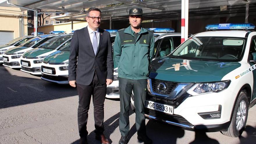 El delegado del Gobierno, Diego Conesa, y el coronel jefe de la 5ª Zona de la Guardia Civil, Jesús Arribas.