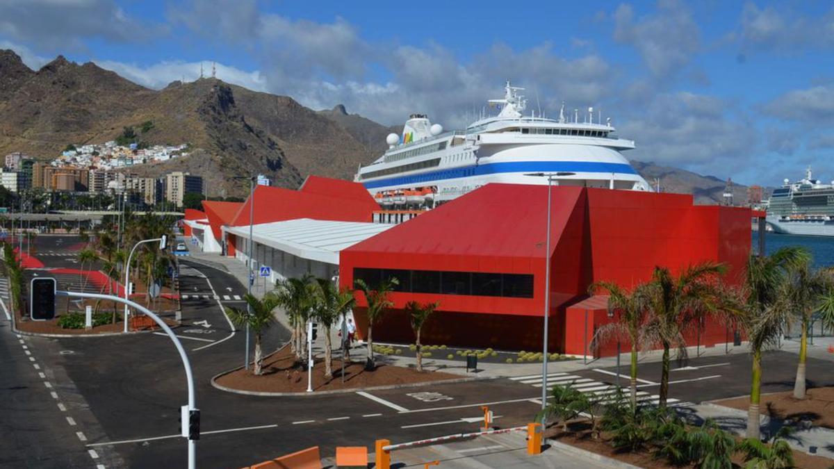 Estación de Cruceros del Puerto capitalino. | | E.D.