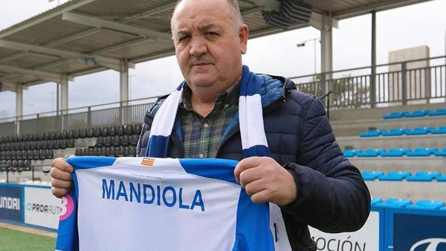 Manix Mandiola, durante su presentación como nuevo entrenador del Atlético Baleares