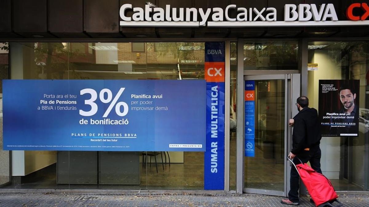 lpedragosa36332648 banco bbva  catalunya caixa170331201237