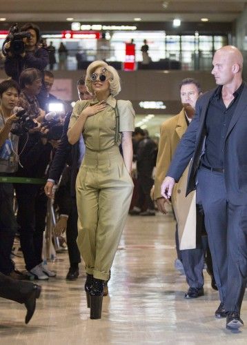 Lady Gaga promociona su nuevo disco en Tokio