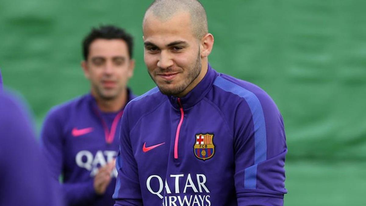 Lara, en un entrenamiento con el primer equipo del Barça