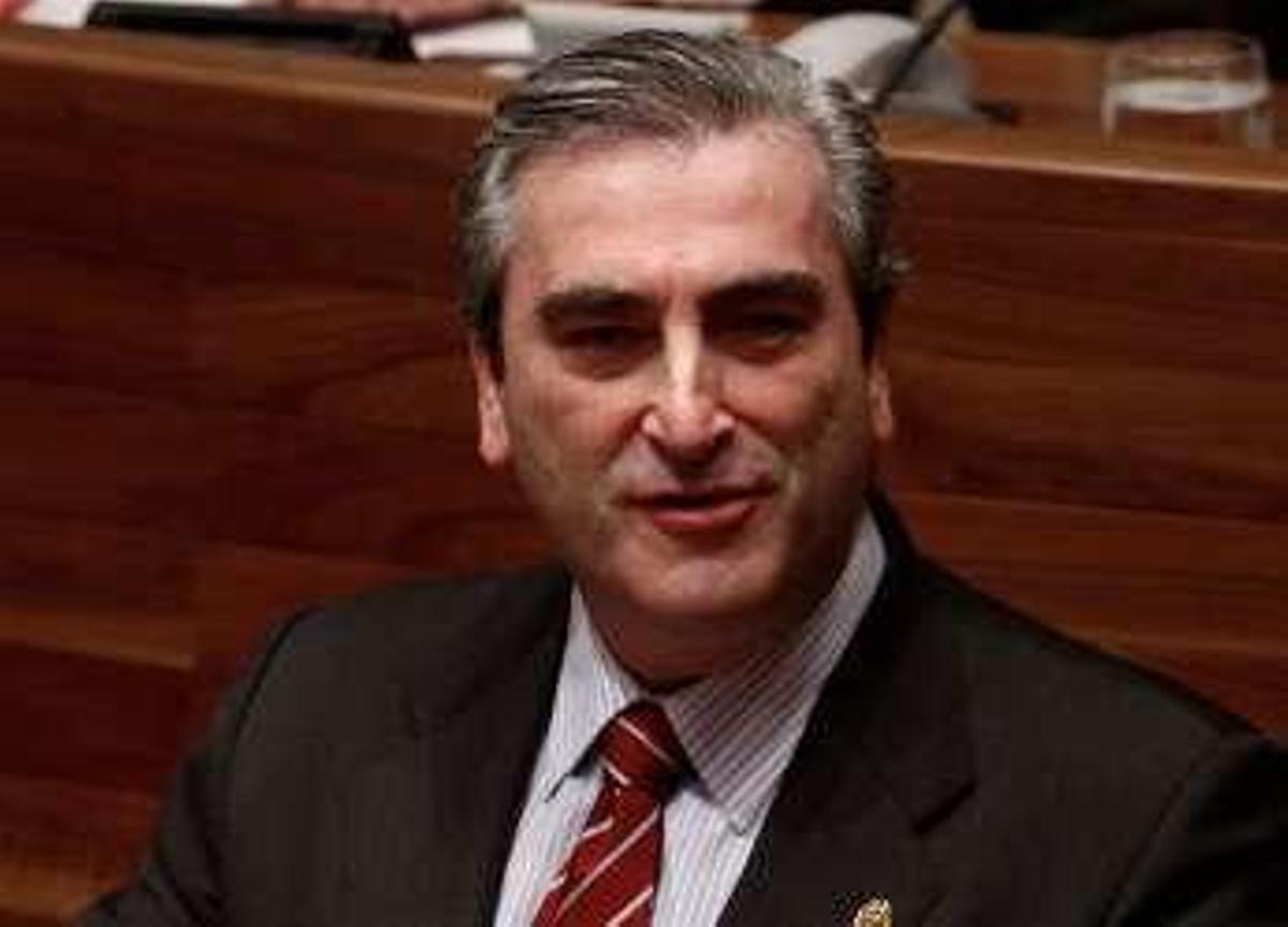 Del Busto defiende dar la factura sanitaria para que el usuario "tome sus decisiones"