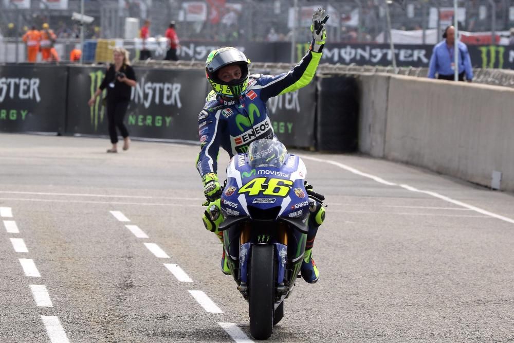 Jorge Lorenzo conquistó la victoria en Moto GP, por delante de Rossi y Viñales. En Moto 2 ganó Alex Rins y en Moto 3 el sudafricano Binder,