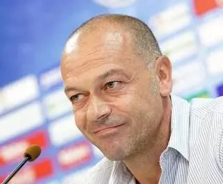 El Zaragoza estrecha el cerco sobre el nuevo director deportivo
