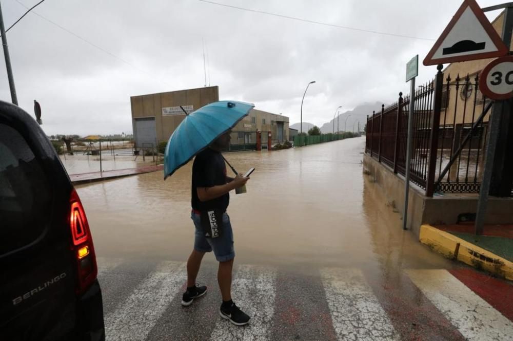 El temporal ha inundado calles, sótanos y garajes.