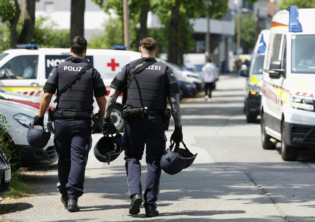 Un antic alumne assassina nou persones en un institut d’Àustria Un antic alumne assassina nou persones en un institut d’Àustria