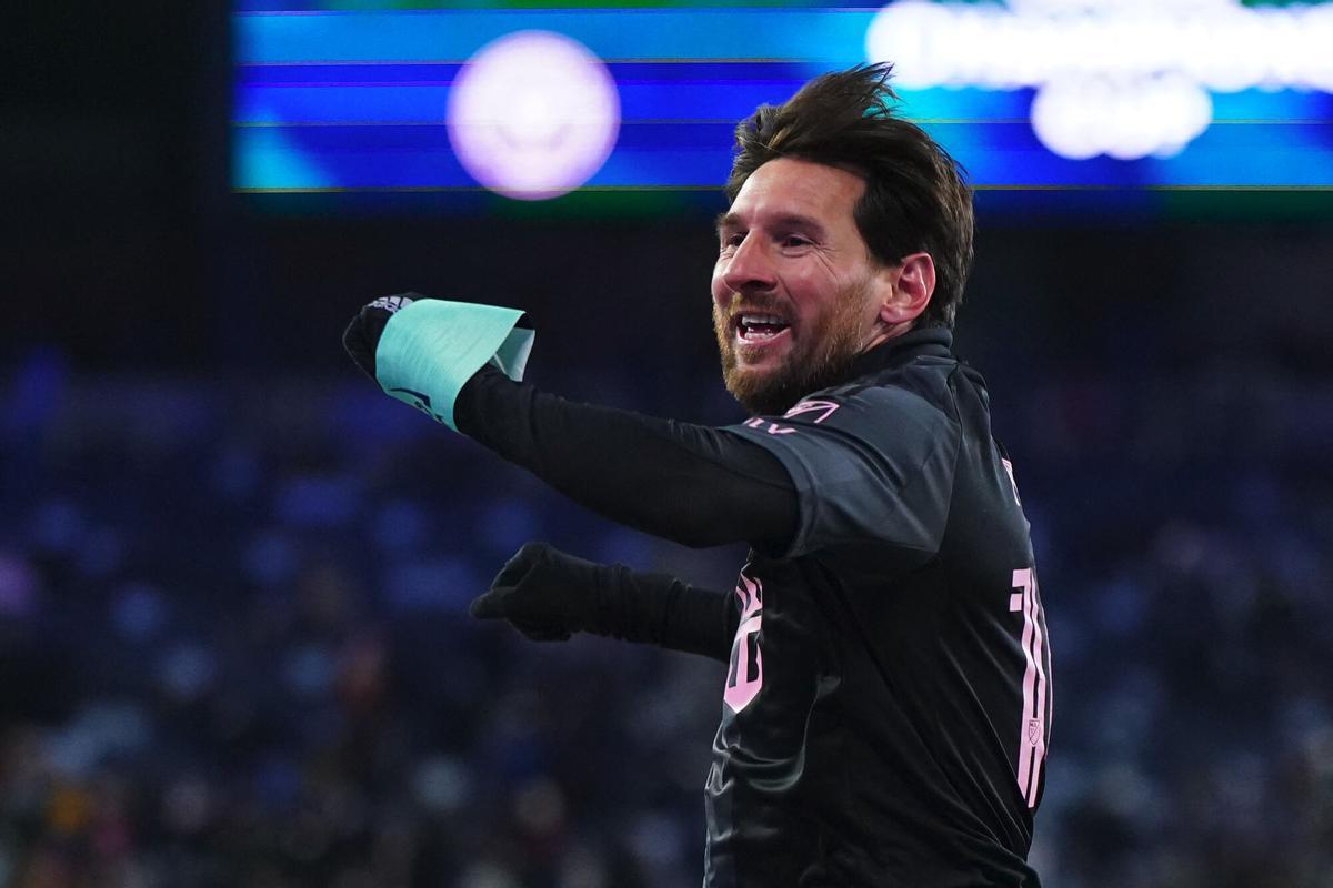 KANSAS CITY, KANSAS - FEBRUARY 19: Lionel Messi of Inter Miami celebrates after scoring the team's first goal during a 2025 Concacaf Champions Cup first leg match between Sporting Kansas City and Inter Miami at Sporting Park on February 19, 2025 in Kansas City, Kansas. Kyle Rivas/Getty Images/AFP (Photo by Kyle Rivas / GETTY IMAGES NORTH AMERICA / Getty Images via AFP)