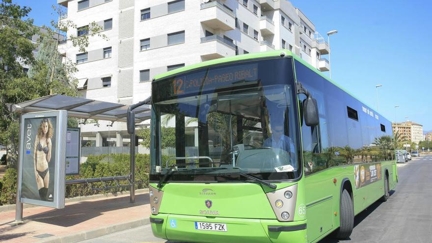 Los usuarios de la red de autobuses aumentan cerca de 400.000 en un año