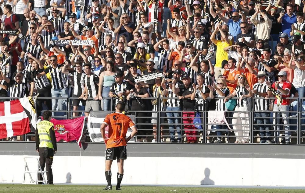 El Cartagena cae ante el Castilla en un malísimo partido