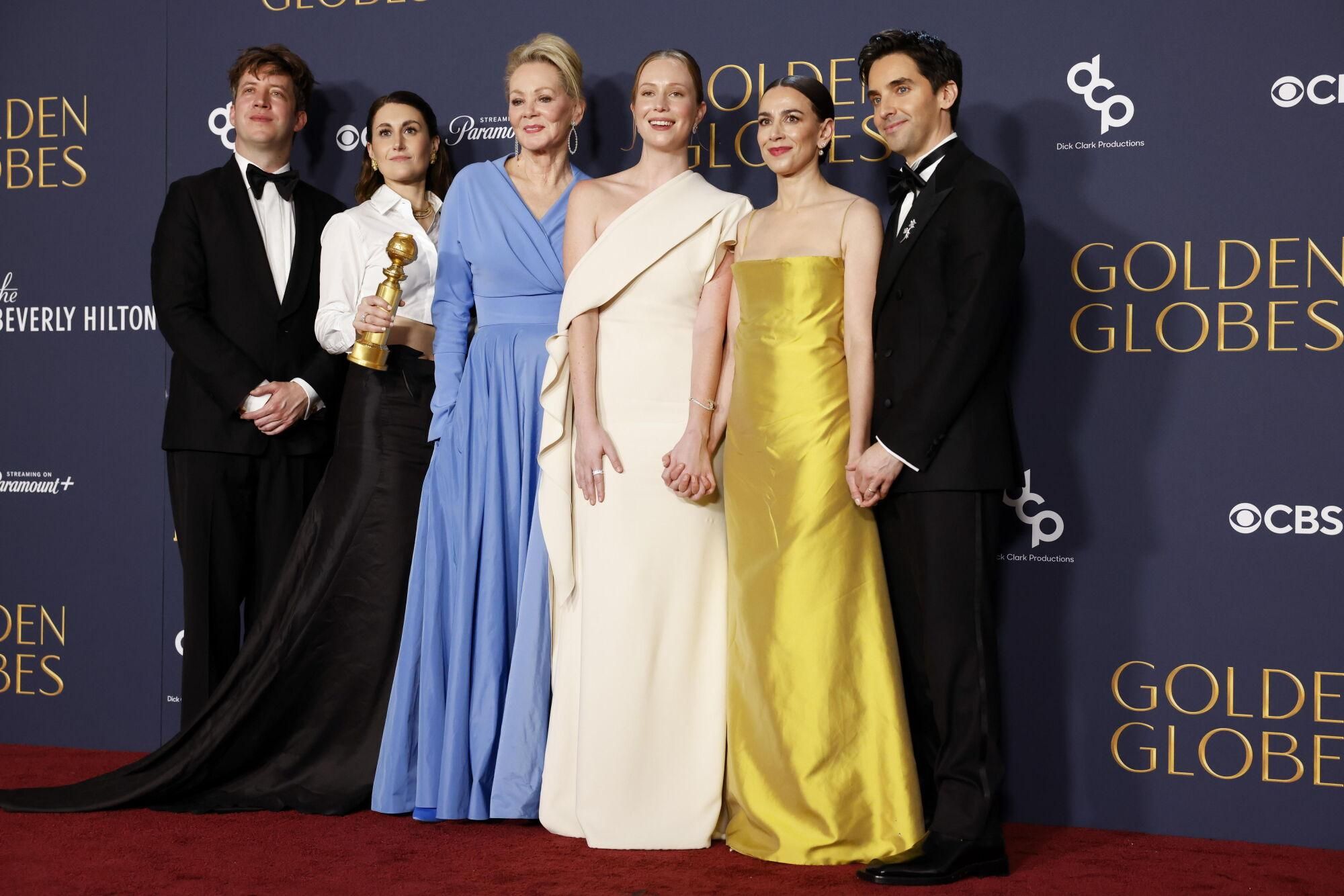 Beverly Hills (United States), 06/01/2025.- (L-R) Adam Bricker, Jen Statsky, Jean Smart, Hannah Einbinder, Lucia Aniello, and Paul W. Downs pose in the press room with the award for best television series - musical or comedy for 'Hacks' during the 82nd annual Golden Globe Awards ceremony at the Beverly Hilton Hotel in Beverly Hills, California, USA, 05 January 2025. Artists in various film and television categories are awarded Golden Globes by the Hollywood Foreign Press Association. EFE/EPA/CAROLINE BREHMAN