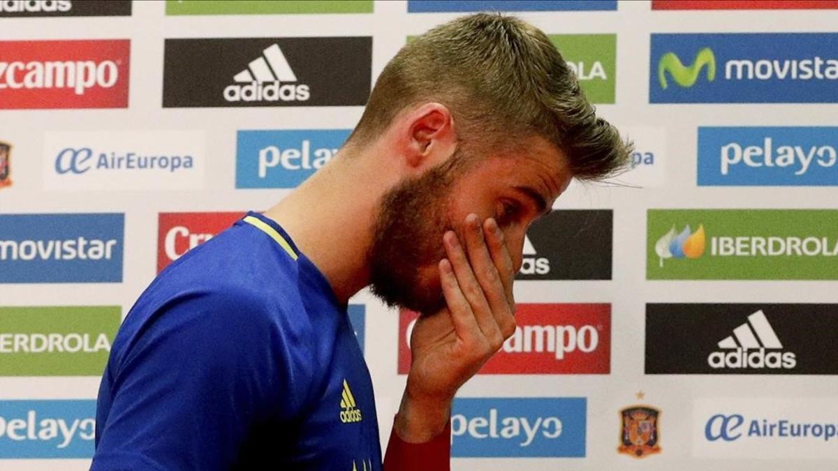 El portero de la selección española David de Gea, tras la rueda de prensa que ha dado a raíz de su supuesta implicación en el 'caso Torbe'.