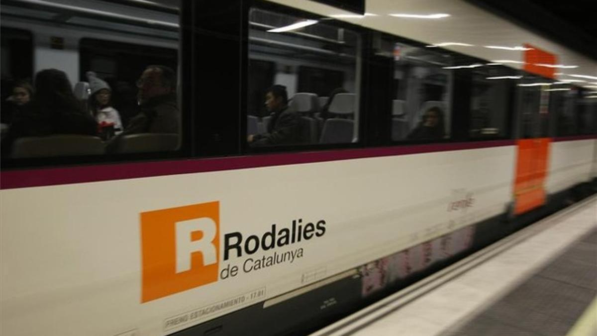 Un convoy de la línea R4 de Rodalies