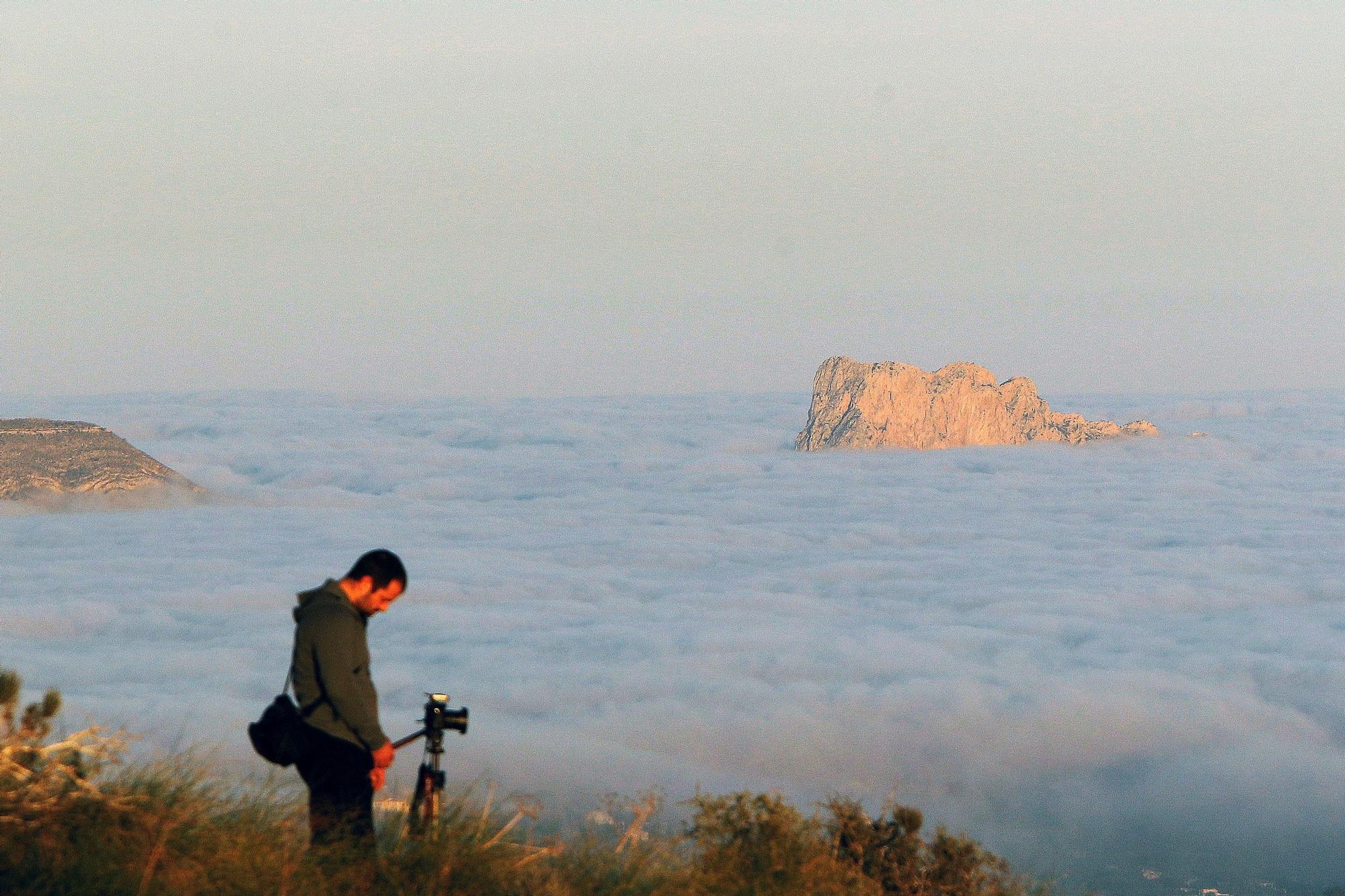 La niebla cubre Beni (136289795).jpg