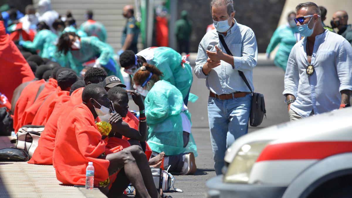 Inmigrantes del cayuco llegado a El Hierro esta semana.