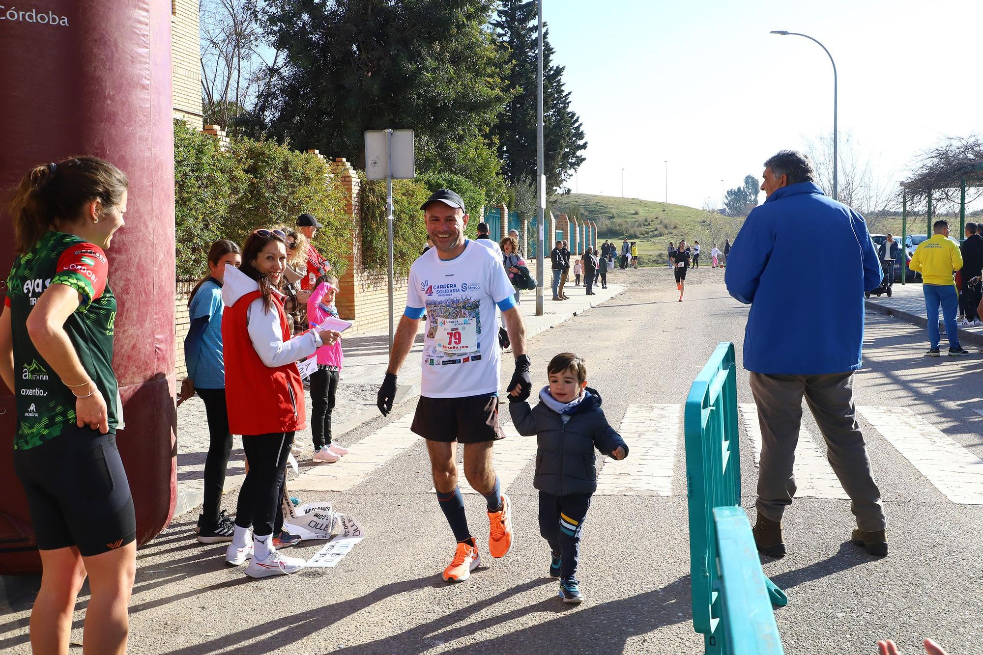 Carrera solidaria a favor del banco de alimentos de la parroquia de Fátima.